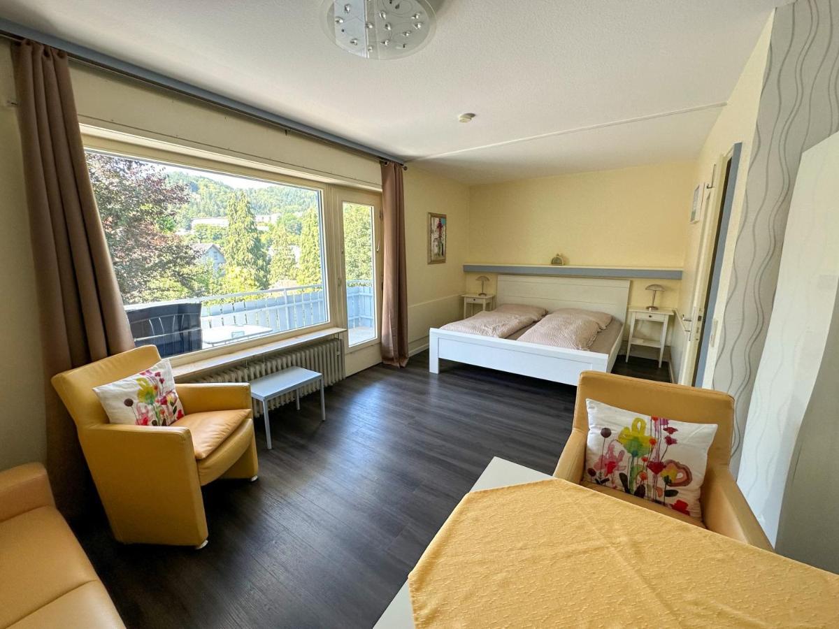 Hotel Sonnenhof Garni Bad Herrenalb Exterior foto